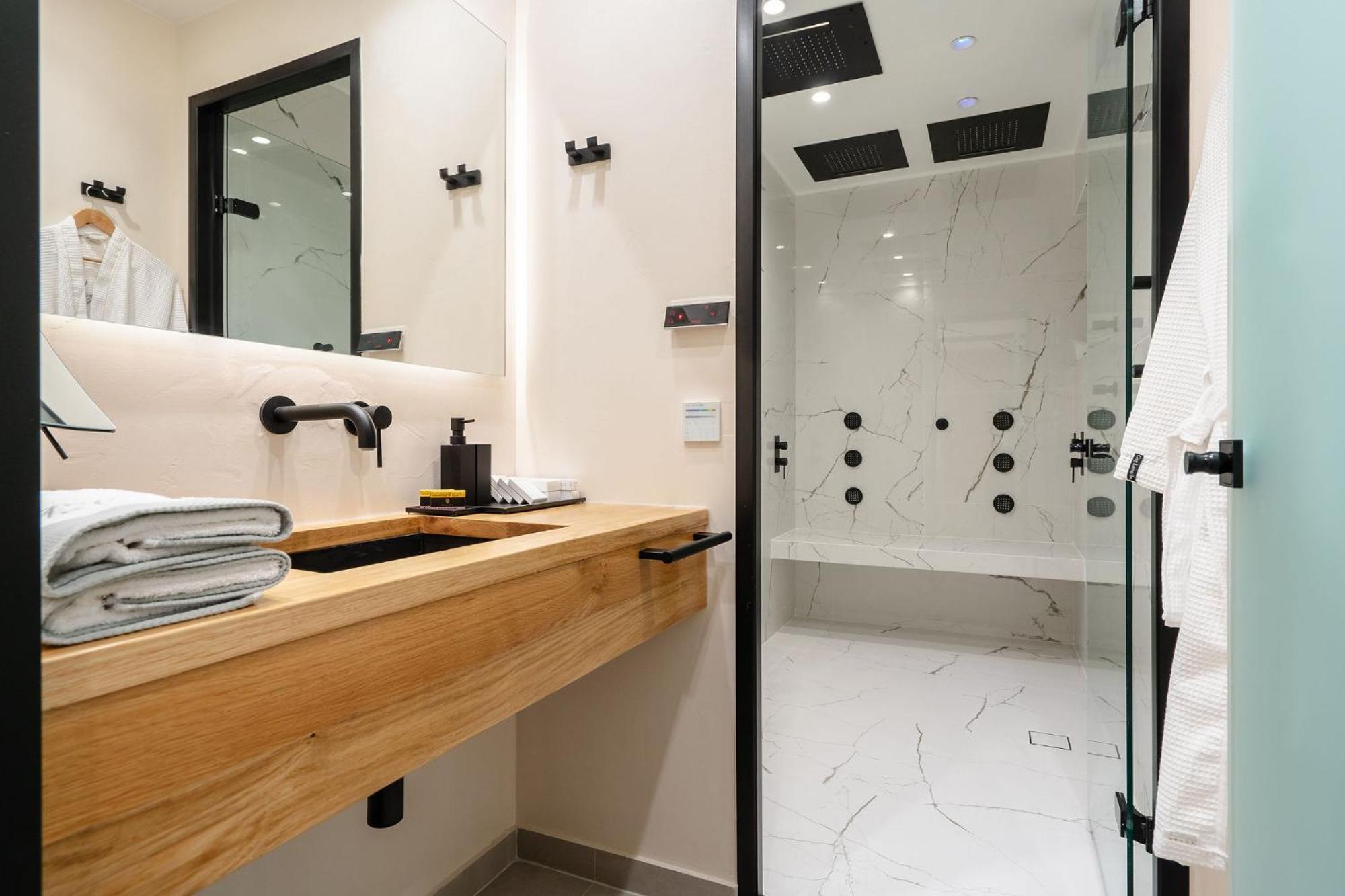 Legato Spa Suites Naxos City Exteriör bild